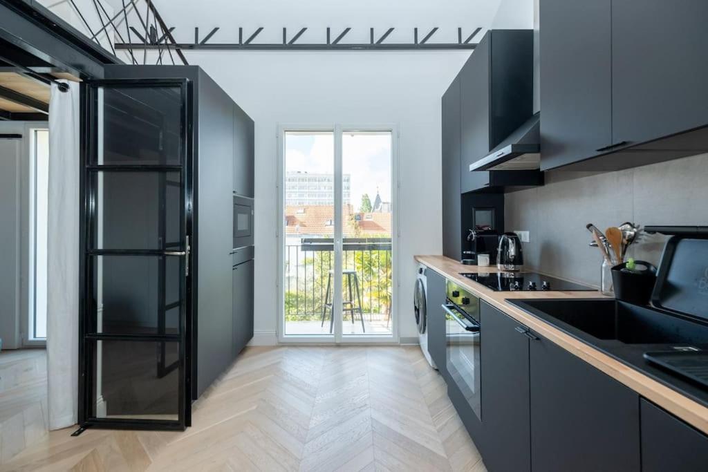 Superbe Appartement Facon Loft A 2 Pas Du Centre ! La Rochelle  Extérieur photo